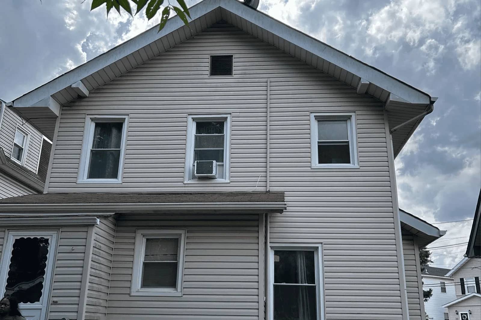Completed Vesta residential siding installation