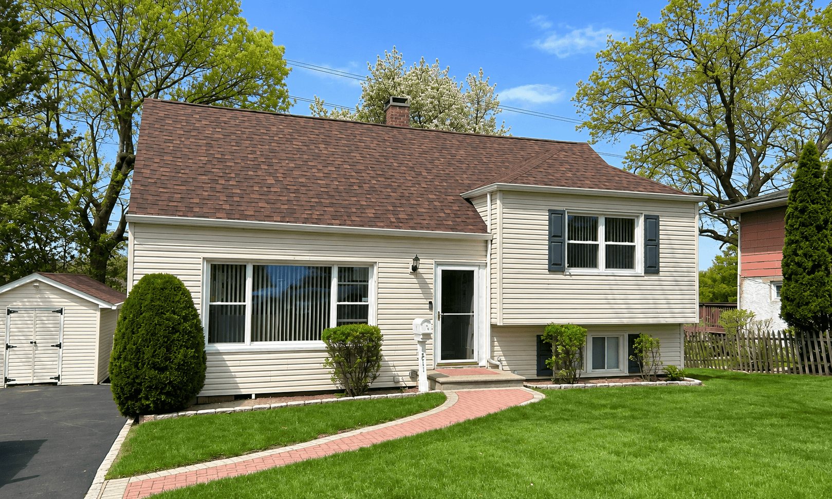 Vesta gutters project — seamless aluminum gutter system